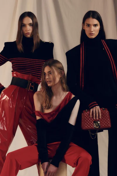 Look 37